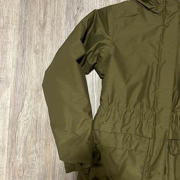 Columbia Omni-Tech Winter Coat - Picture 3 of 13